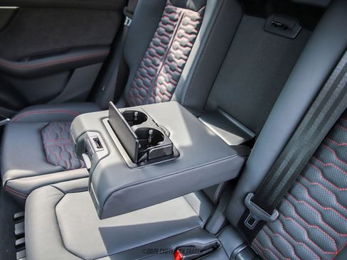 Used 2025 Audi RS Q8 performance image 44