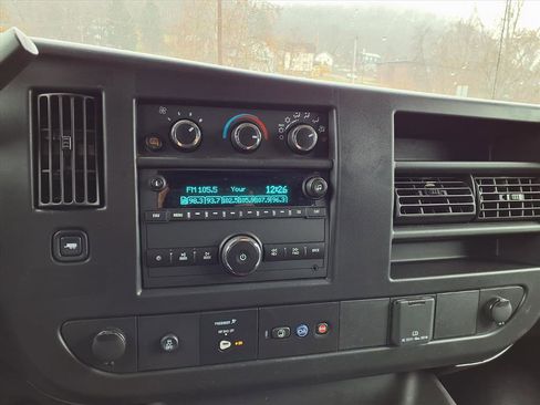Used 2024 Chevrolet Express 2500 w/ Driver Convenience Package image 13