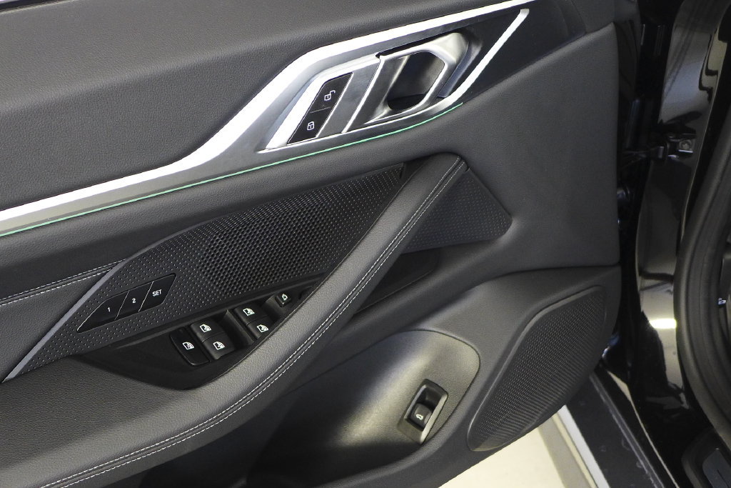 Certified 2025 BMW i4 eDrive40 RWD image 12