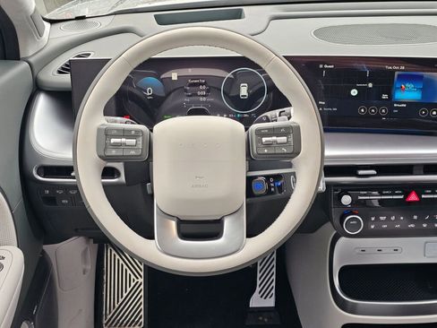 New 2026 Hyundai Ioniq 9 Calligraphy image 14