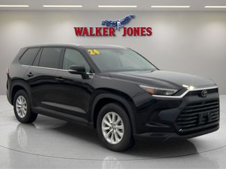 Used 2024 Toyota Grand Highlander XLE video 1