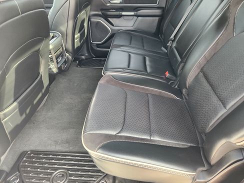 Used 2023 RAM 1500 Laramie AWD/4WD image 32