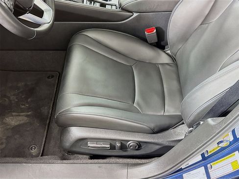 Used 2023 Honda Accord Touring image 13