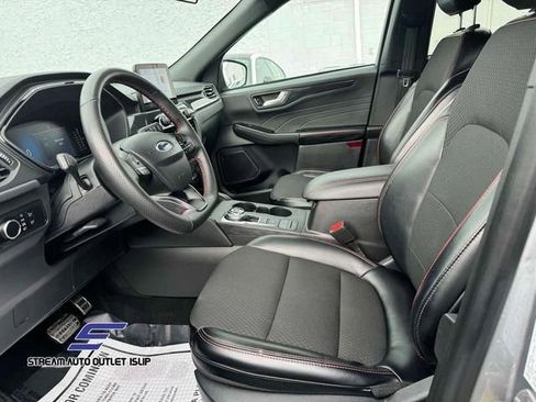 Used 2024 Ford Escape ST-Line image 15