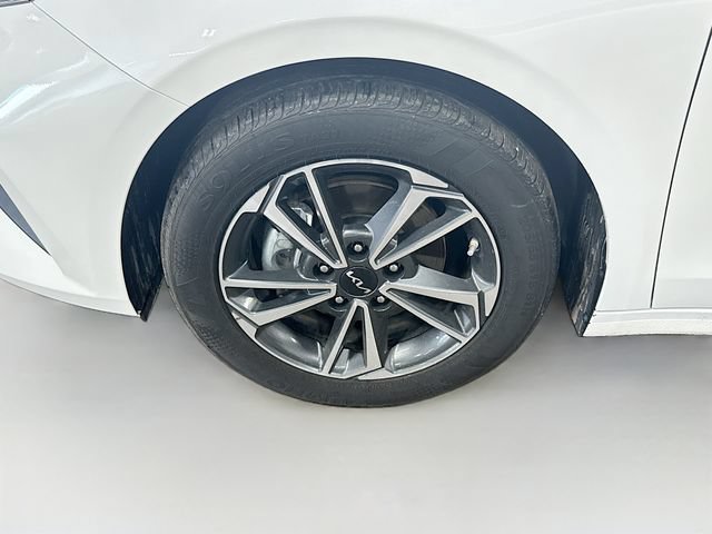 Certified 2024 Kia Forte LXS w/ LXS Technology Package FWD image 29