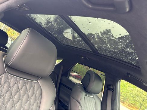 Used 2025 Genesis GV70 3.5T Sport w/ Sport Prestige Package image 16