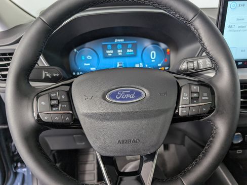 New 2025 Ford Escape SE w/ PHEV Premium Package image 12