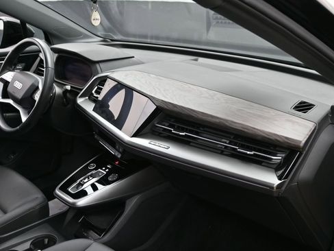 Used 2024 Audi Q4 e-tron Premium Plus w/ Premium Plus image 34