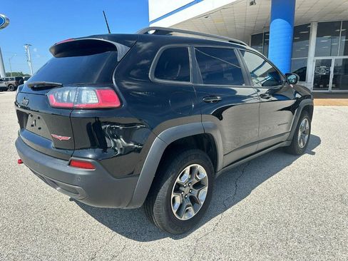 Used 2019 Jeep Cherokee Trailhawk w/ Cold Weather Group AWD/4WD image 6