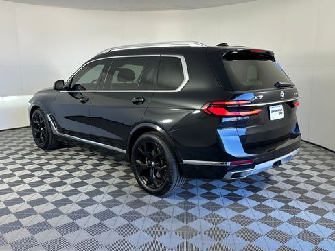 Used 2023 BMW X7 xDrive40i w/ Executive Package image 3