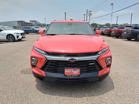Used 2024 Chevrolet Blazer RS w/ Driver Confidence II Package FWD image 2