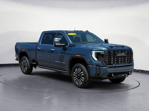 Used 2024 GMC Sierra 2500 Denali Ultimate AWD/4WD image 10