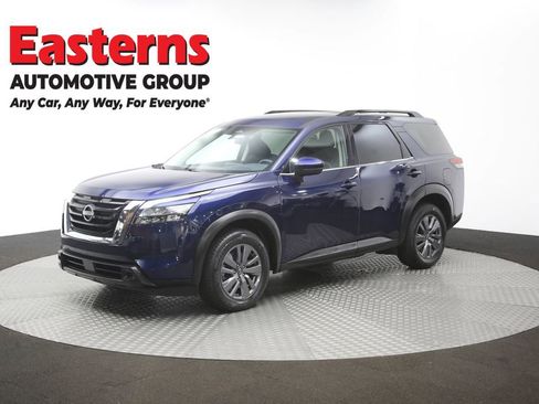 Used 2025 Nissan Pathfinder SV FWD image 57