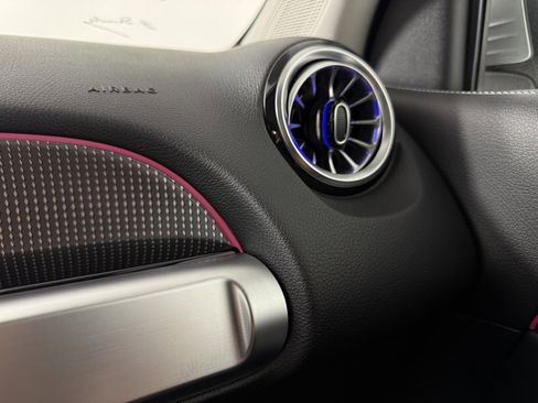 Used 2023 Mercedes-Benz EQB 300 4MATIC image 20