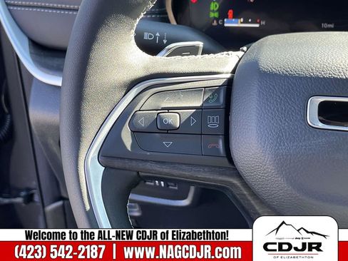 New 2025 Jeep Grand Cherokee Limited image 24