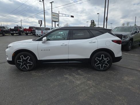 Certified 2025 Chevrolet Blazer RS w/ Driver Confidence II Package AWD/4WD image 6