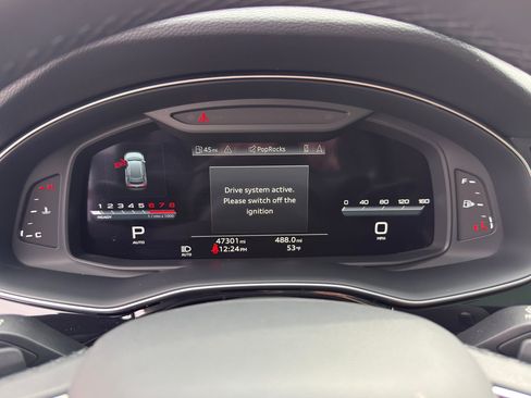 Used 2022 Audi Q8 Premium Plus image 13