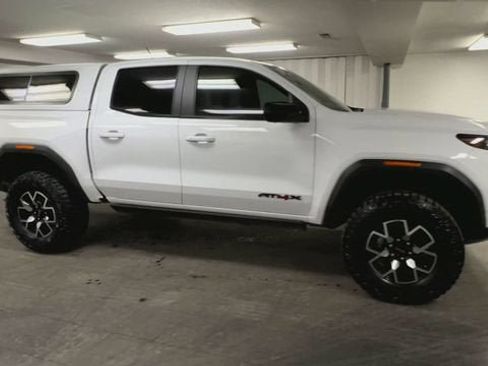 Certified 2024 GMC Canyon AT4X AWD/4WD image 2