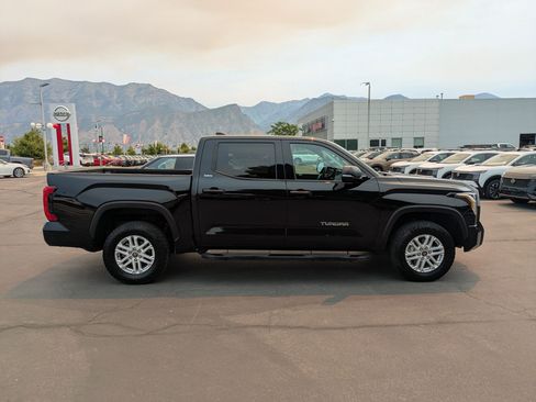 Used 2023 Toyota Tundra SR5 w/ SR5 Convenience Package AWD/4WD image 2