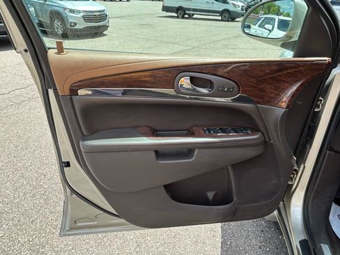 Used 2015 Buick Enclave Leather FWD image 15