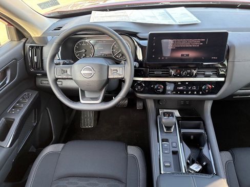 New 2026 Nissan Pathfinder SV image 11