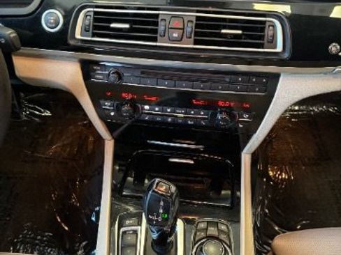 Used 2011 BMW ALPINA B7 xDrive w/ Rear Entertainment Pkg AWD/4WD image 25