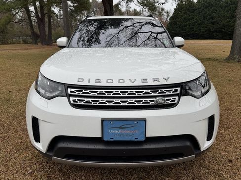 Used 2018 Land Rover Discovery HSE image 3