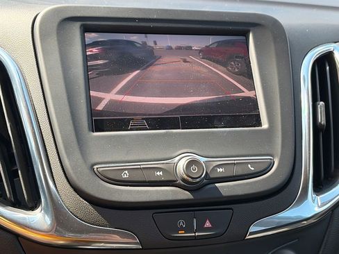 Used 2023 Chevrolet Equinox LT FWD image 20