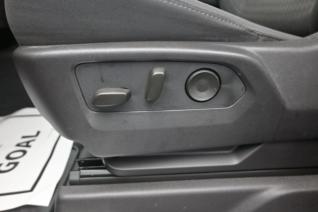 Used 2024 Chevrolet Silverado 1500 RST RWD image 11
