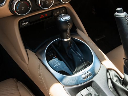 New 2026 MAZDA MX-5 Miata RF Grand Touring w/ Weather Package RWD image 18