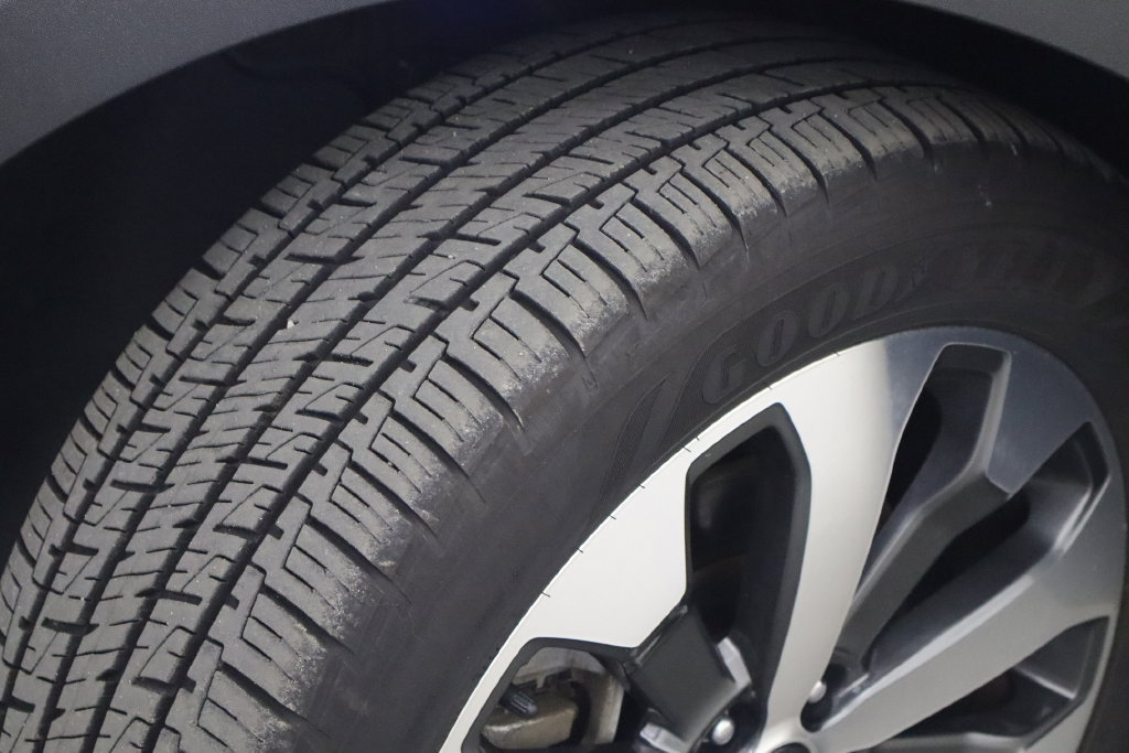 Used 2020 Kia Telluride S FWD image 39