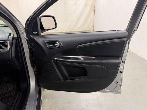 Used 2017 Dodge Journey Crossroad AWD/4WD image 10