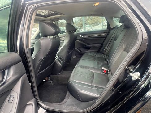 Used 2018 Honda Accord Touring image 27