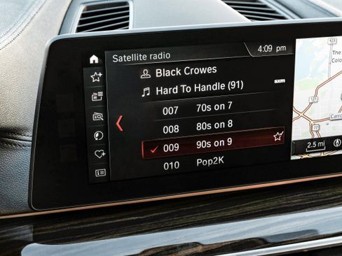 Used 2018 BMW 540i xDrive image 30