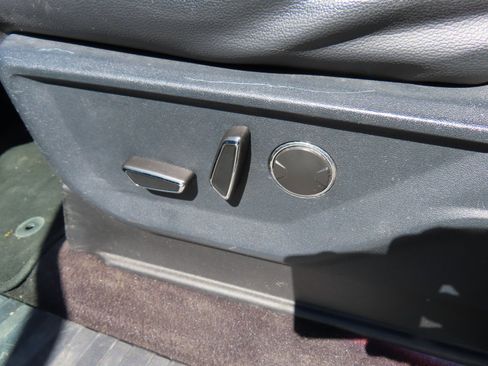 Used 2021 Ford F150 Lariat w/ Equipment Group 502A High image 32