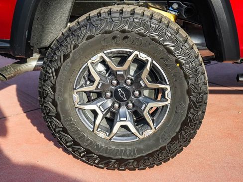 New 2026 Chevrolet Colorado ZR2 w/ Technology Package image 12