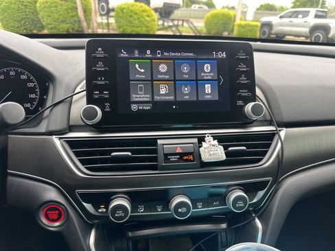 Used 2022 Honda Accord LX image 4