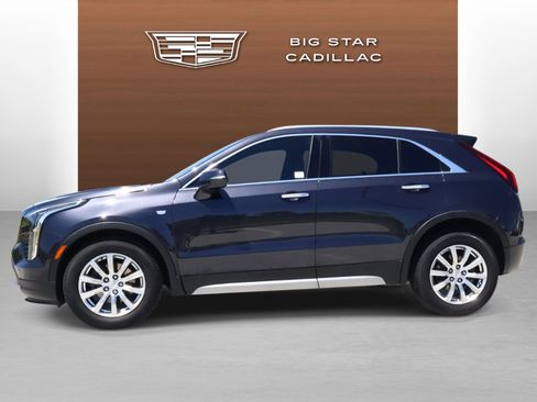 Used 2023 Cadillac XT4 Premium Luxury image 2
