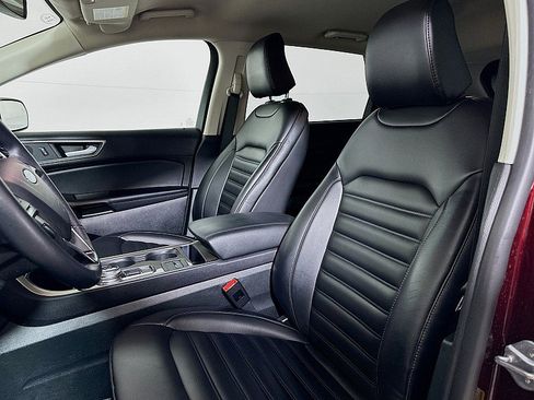 Used 2024 Ford Edge SEL w/ Convenience Package image 11