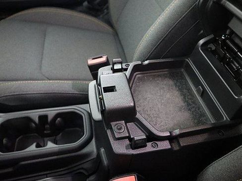 Used 2024 Jeep Wrangler Willys image 40