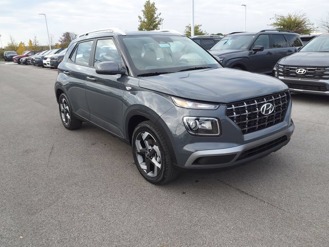 Used 2026 Hyundai Venue SEL FWD image 5
