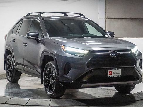 Certified 2023 Toyota RAV4 SE image 4