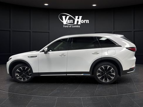 Used 2024 MAZDA CX-90 Plug-In Hybrid w/ Premium Plus AWD/4WD image 4