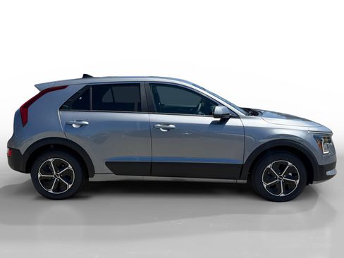 New 2026 Kia Niro LX FWD image 6