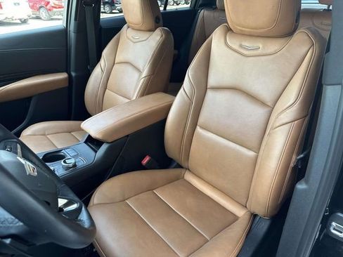 Certified 2023 Cadillac XT4 Premium Luxury w/ Enhanced Visibility Package AWD/4WD image 19