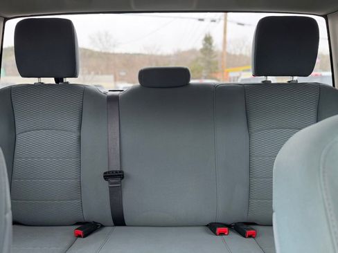 Used 2019 RAM 1500 Express image 24