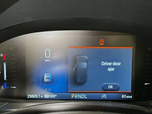 Used 2025 Ford Escape ST-Line FWD image 10