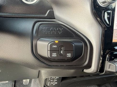 Used 2025 RAM 3500 Laramie AWD/4WD image 20