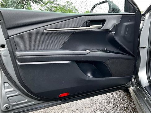 Used 2025 Toyota Camry SE FWD image 21
