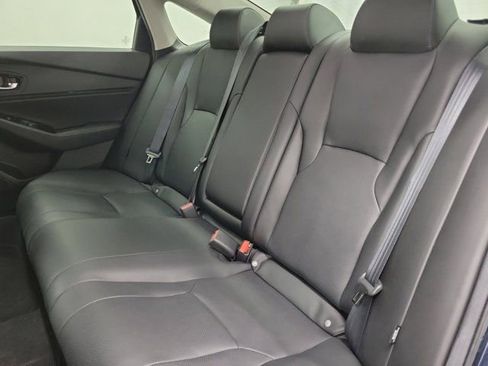 Used 2024 Honda Accord Touring image 11